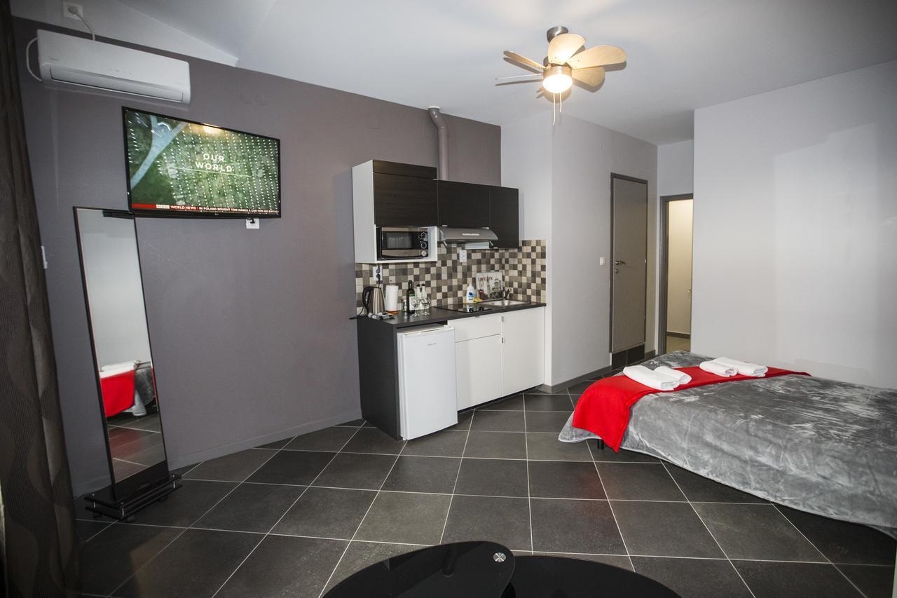 Trendy Living In Monastiraki Apartment Athens Exterior photo